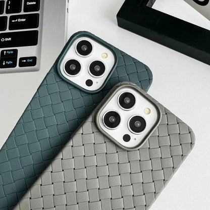 Braided Textured Phone Case for IPhone 17 16E 15 14 12 13 Pro Max Liquid Silicone Knitted Pattern Breathable Cooling Back Cover