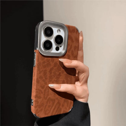 Luxury Cool Leopard Pattern Armor Case For iPhone 16 Pro Max 15 14 Plus 13 12 11 Matte Plating Leather Texture Shockproof Cover